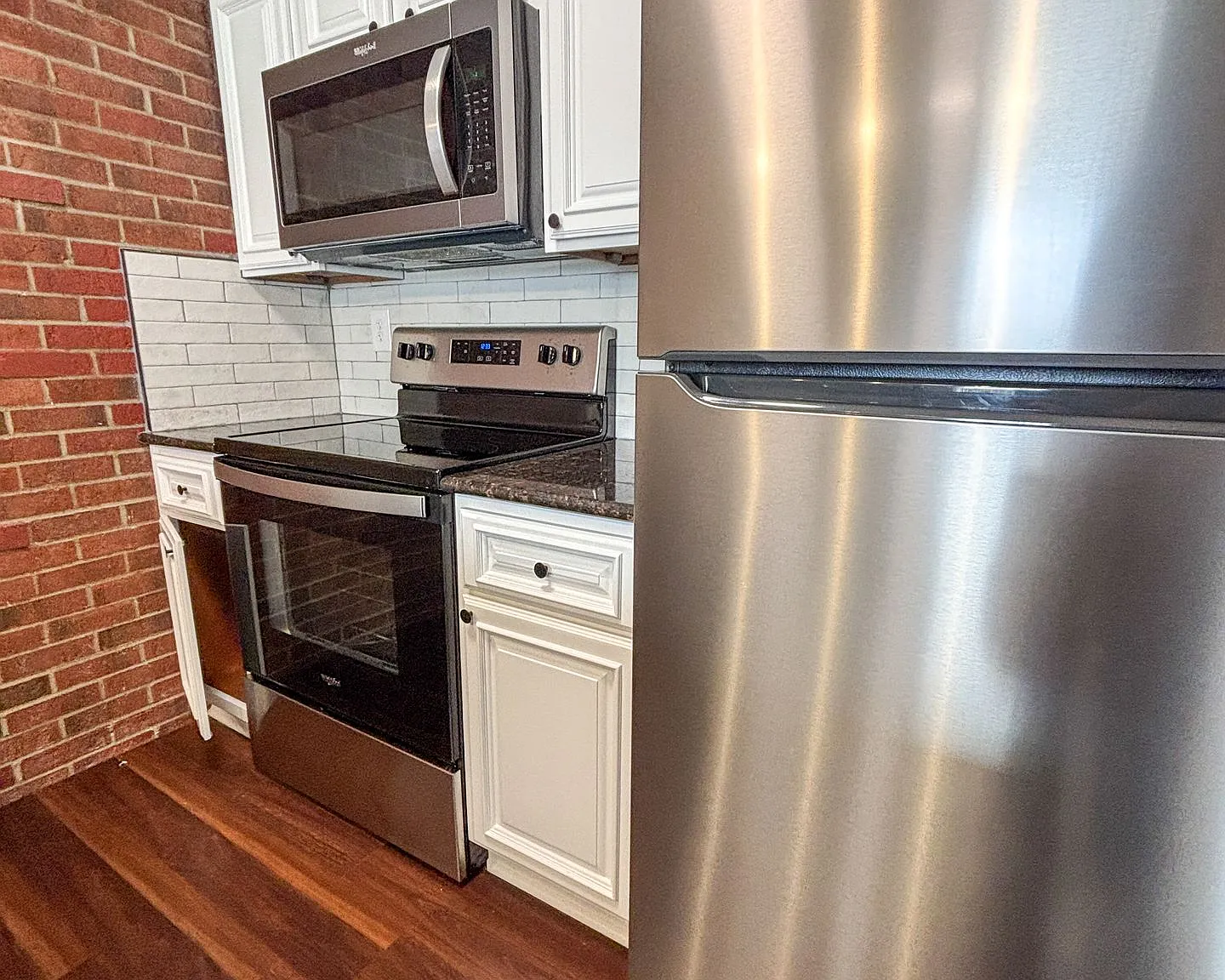 Belleview Apartments — Photo 1