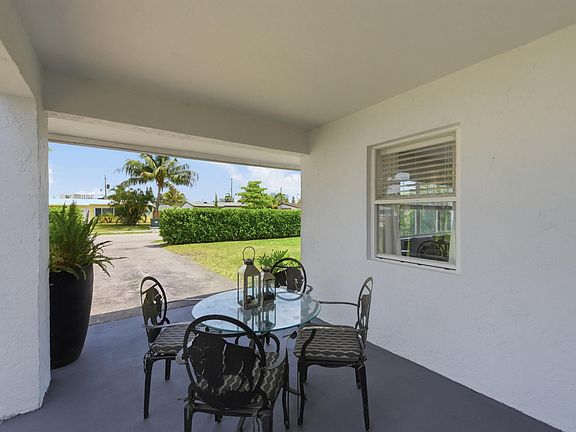 5th image of 330 NE 59th Court