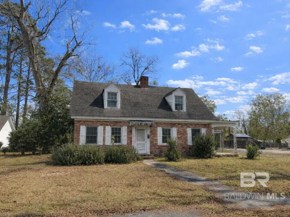 900 Lovelace Ave, Brewton, AL 36426