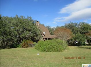 5135 Old Goliad Rd, Goliad, TX 77963