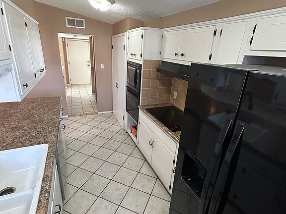 4th image of 2801 Claude Dove Dr