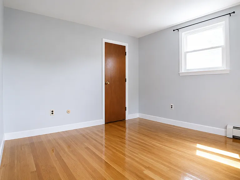 39 Anson Rd — Photo 16
