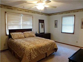 3rd image of 12 N Harris Dr