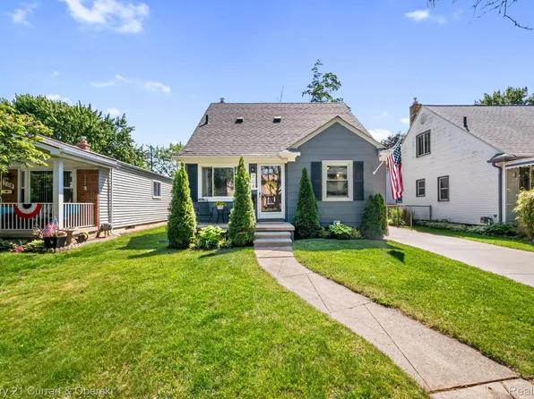 704 N Edison Ave, Royal Oak, MI 48067