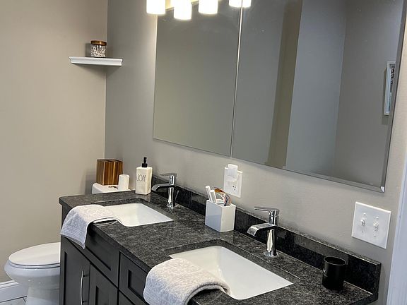 4th image of 430 Lackawanna Ave APT 404