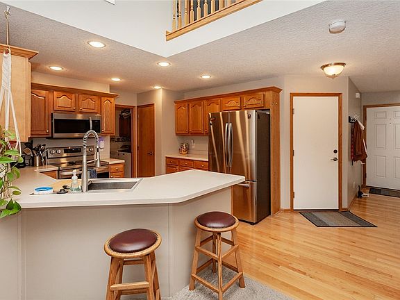 5th image of 6037 Cottage Dr