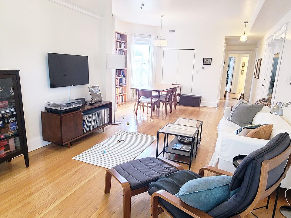 1st image of 1225 W Winnemac Ave APT 3