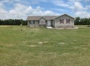 4960 W Lochland Rd, Hastings, NE 68901