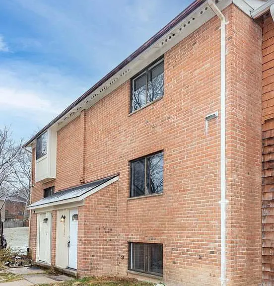 7332 Mossy Brink Ct — Photo 16