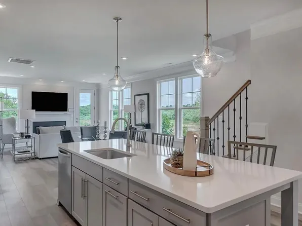 1263 Laconia Ln, Charlottesville, VA 22911