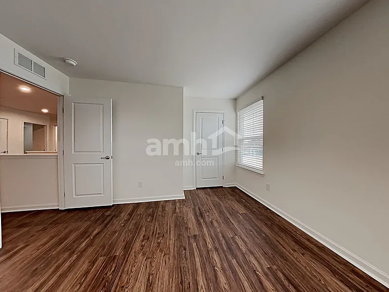5038 Twin River Dr — Photo 15