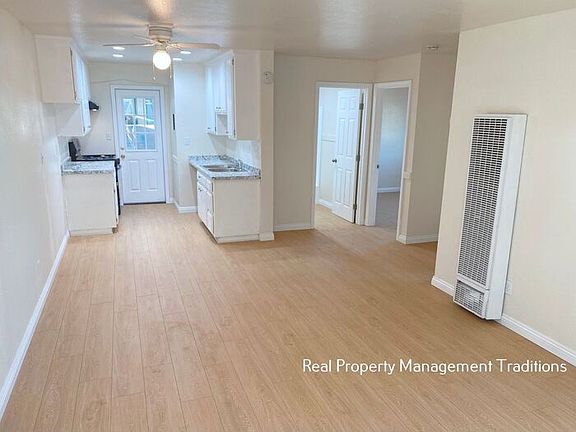 3rd image of 2541 Diamond St APT 1