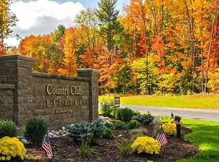26 Fairway Ct, Cambridge, NY 12816
