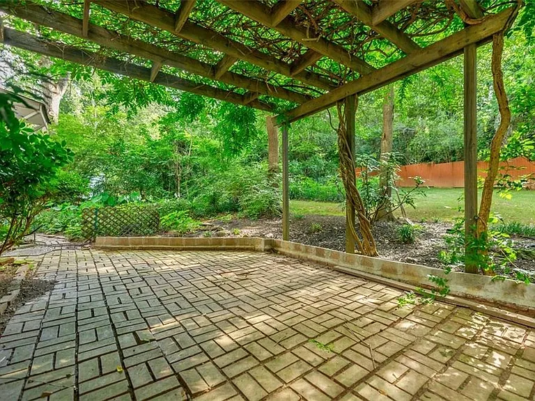 1148 Forrest Blvd — Photo 31