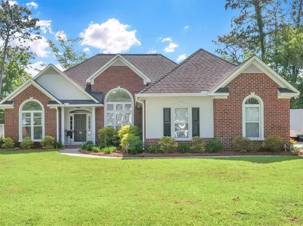 753 Catherine St, Jesup, GA 31546