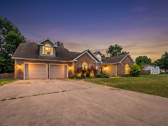 2nd image of 1342 Patrick Place