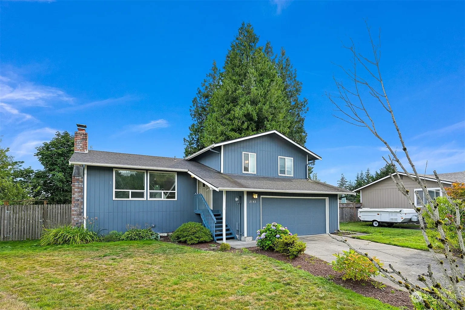 2143 Robyn Drive photo 1