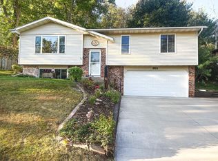 951 Pioneer Rd, Red Wing, MN 55066