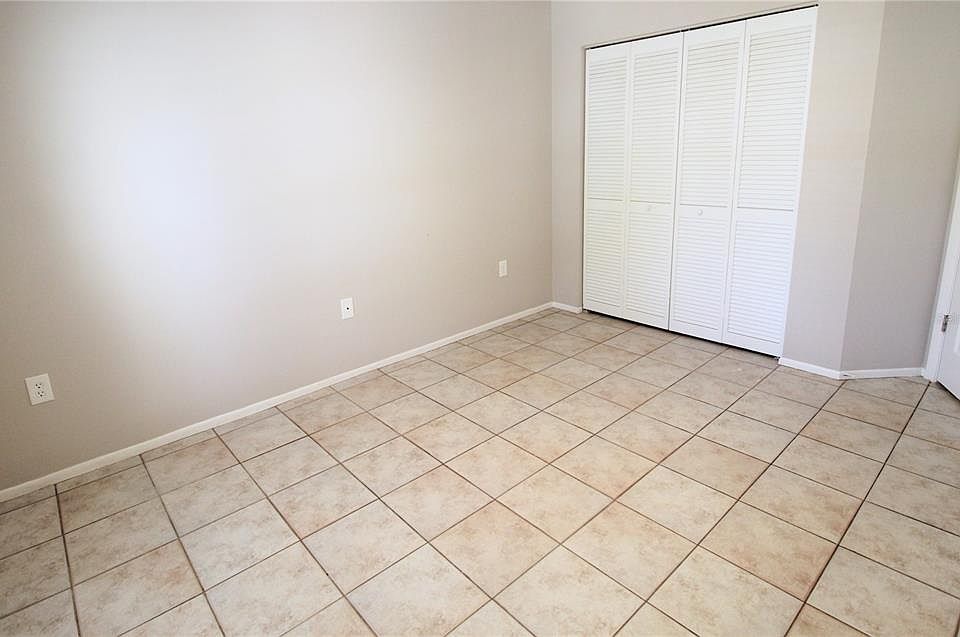 1st image of 4218 Saint Charles Dr #4218