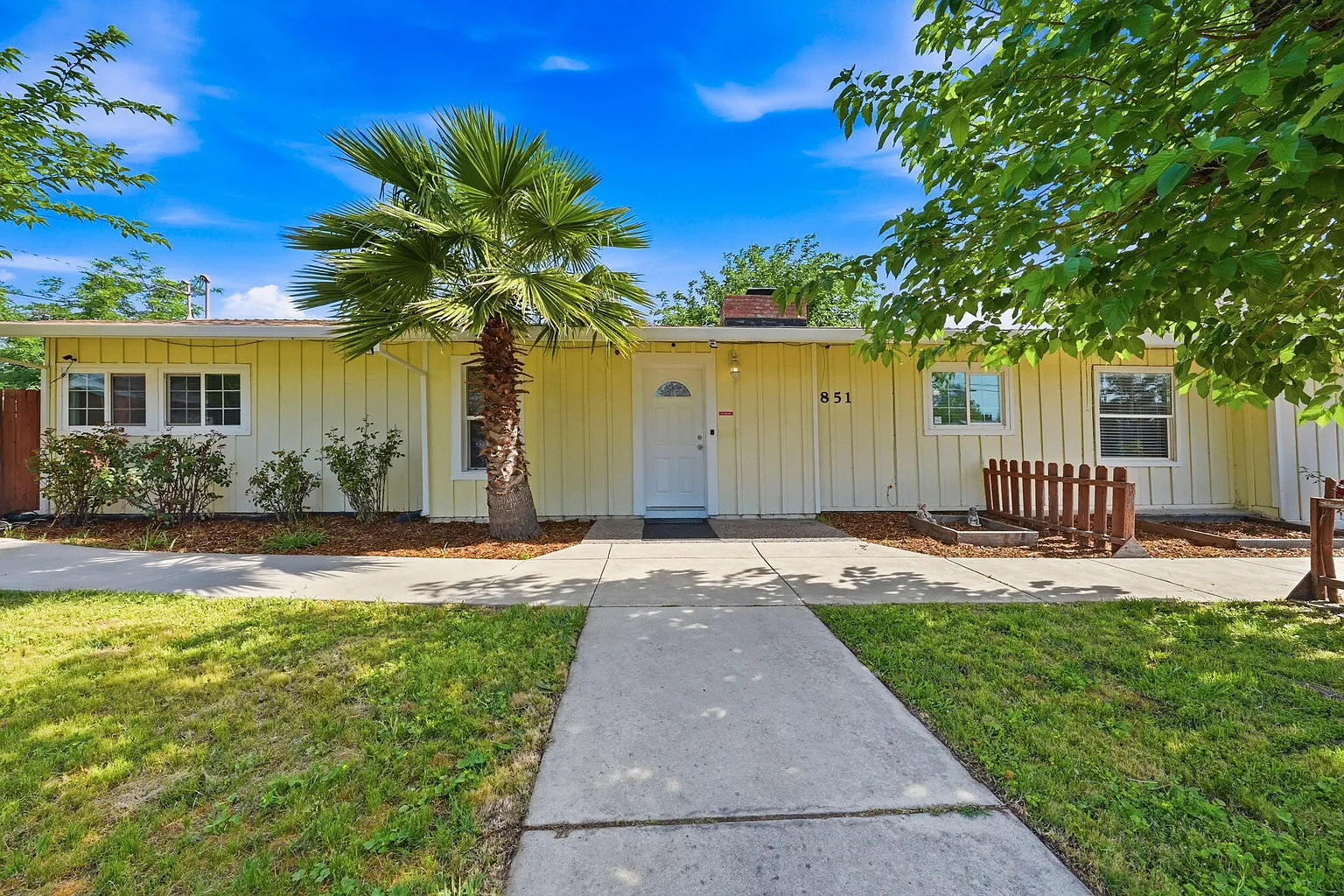 851 Lake Blvd photo 1