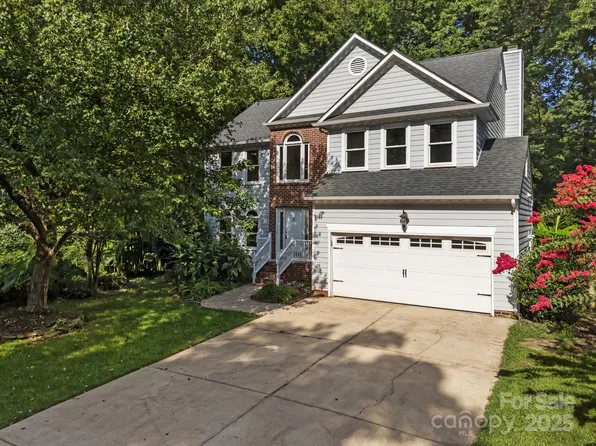 4402 Poplar Grove Dr, Charlotte, NC 28269