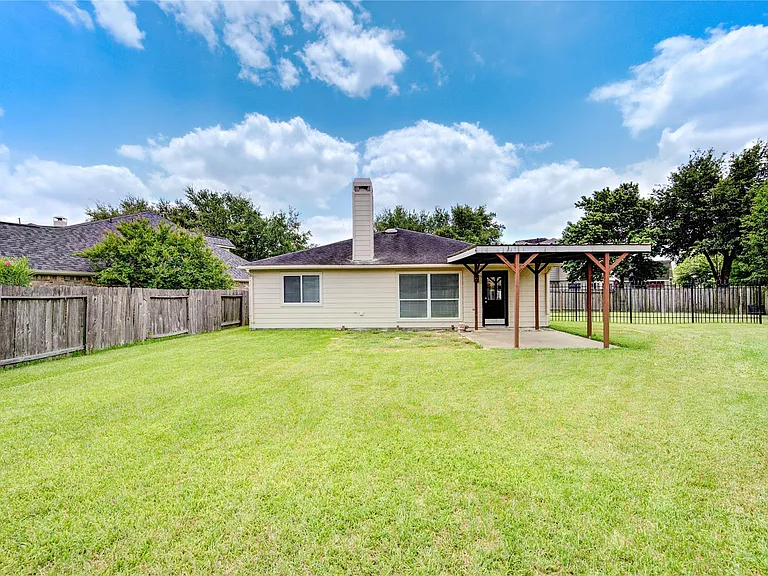 4931 Lake Catherine Ct — Photo 37