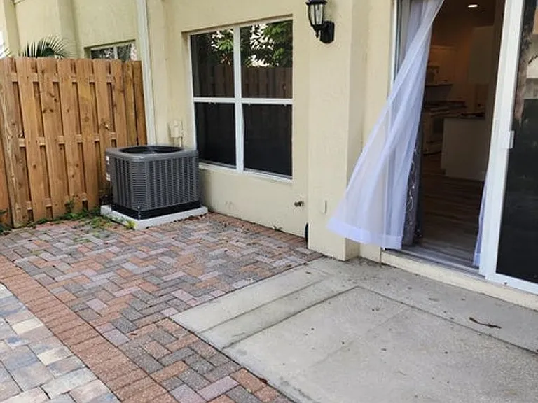 7958 Evelyn Ct — Photo 24
