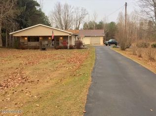 7027 Baseline Rd, South Haven, MI 49090