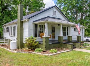 1826 Walt Arney Rd, Lenoir, NC 28645