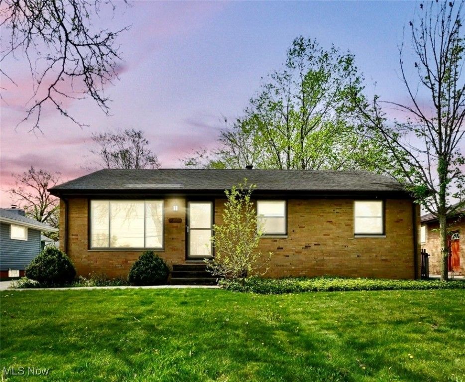 Real estate listing image