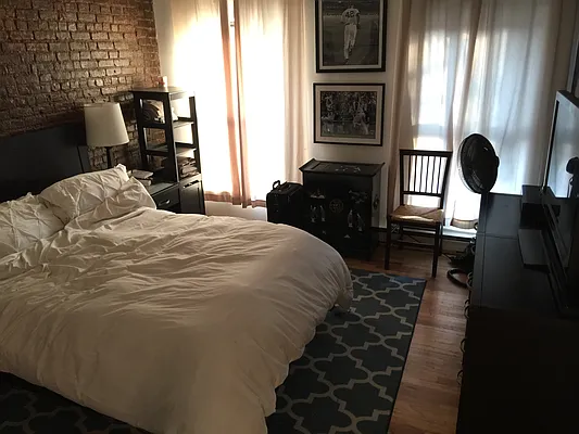 Rented by Gazal International Brokerage Group | media 57