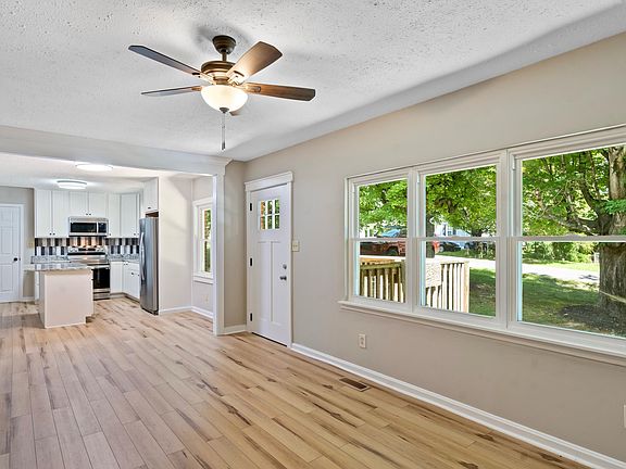 4th image of 231 Fairview Dr SE