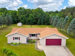 W6619 Porters Lake Rd, Wautoma, WI 54982