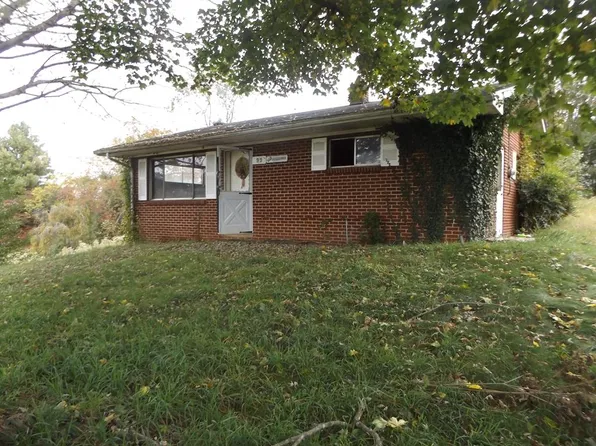 99 Windsor Rd, Woodlawn, VA 24381