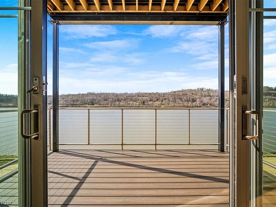 1st image of 501 Harbor Dr