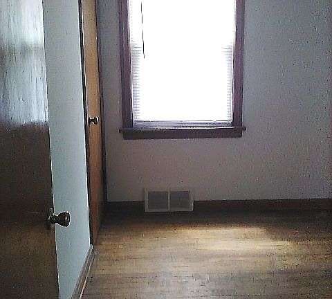rear bedroom