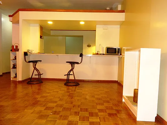 Rented by Blue Egg Realty Corp | media 9