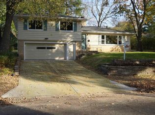 705 Dearholt Rd, Madison, WI 53711