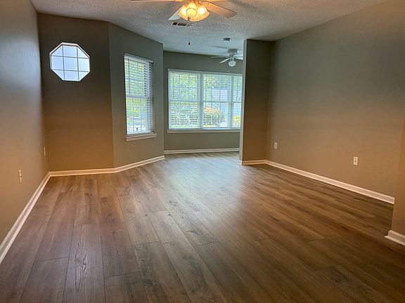 2nd image of 188 Midland Pkwy APT 213