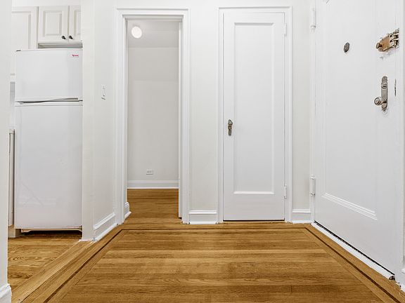 5th image of 151 E 90th St APT 4D