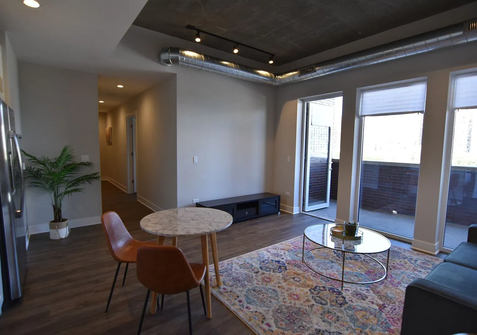 1 bed, 770 sqft, $2,850 — Photo 3