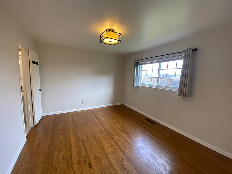 1874 Bandoni Ave — Photo 16