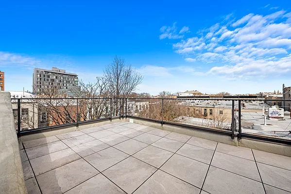 Rented by Compass | media 22