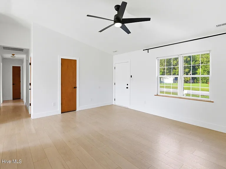 133 Wigeon Rd — Photo 11