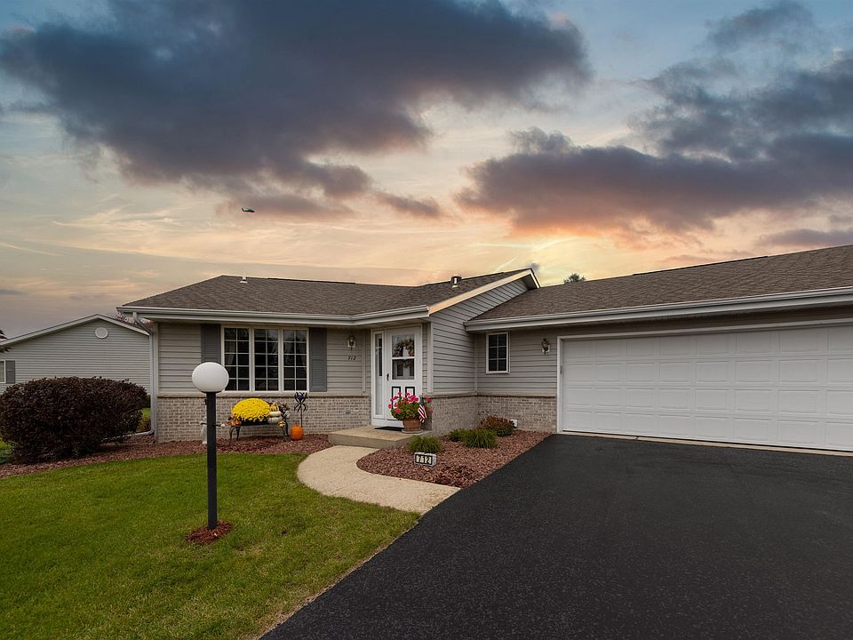1st image of 712 Nantucket Dr #11