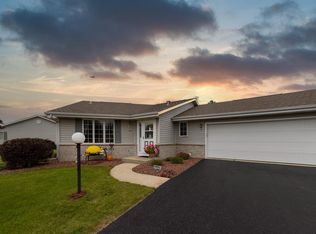 712 Nantucket Dr #11, Janesville, WI 53546