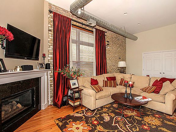2nd image of 951 N Willard Ct APT 402