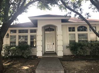 1808 Vinewood Oak Ct, Laredo, TX 78045