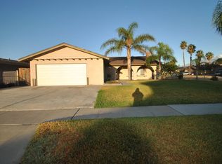 9476 Date St, Fontana, CA 92335