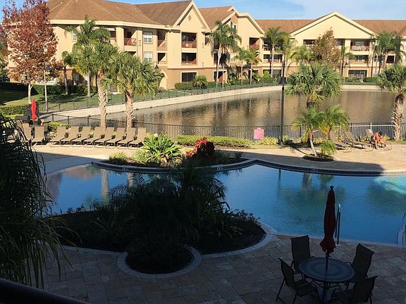 3rd image of 1600 Villa Capri Cir APT 213